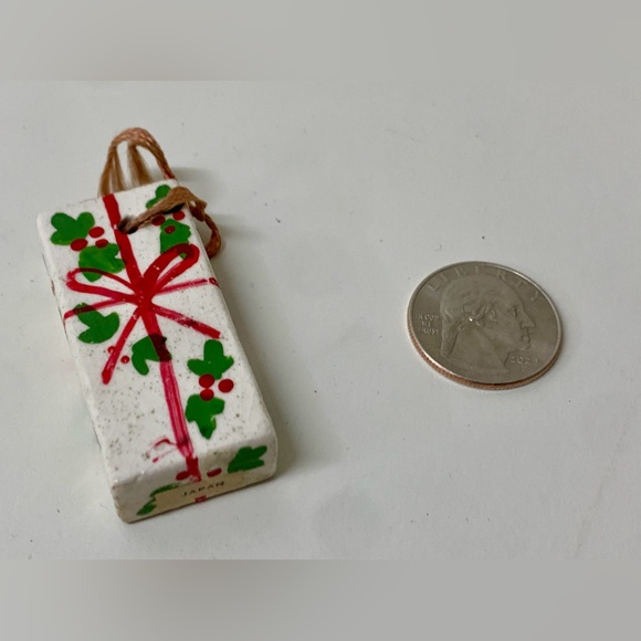 Mid Century Post WWII Japan Antique Glazed Ceramic Christmas Present Ornament - Picture 11 of 11